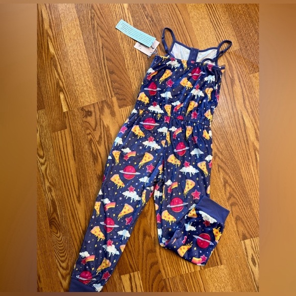 Girl’s pajama More than magic from target - Picture 3 of 5